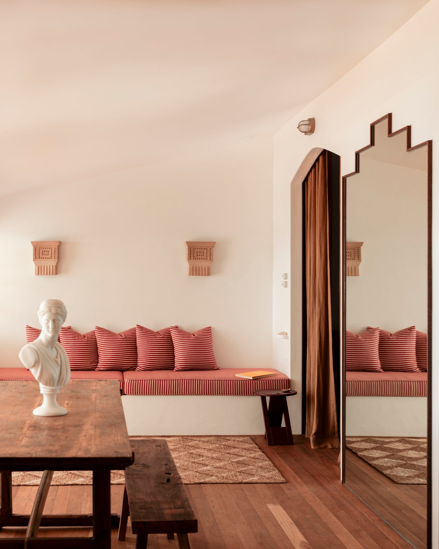 Il Delfino Seaside Inn